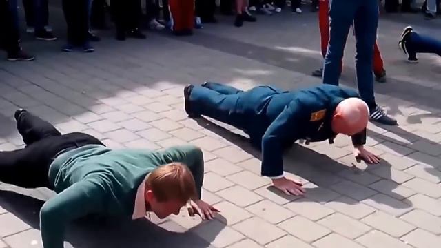 C Днём победы дедушка!!! Честь и хвала ему!!! смотреть онлайн