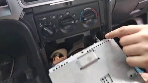 Как снять штатную магнитолу Daewoo Nexia часть 2