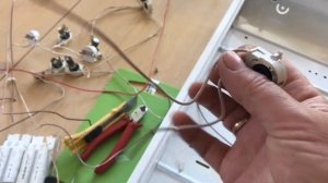 От люминисцентных к светодиодным лампам. Простейшее руководство по переделке .