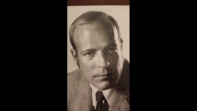 Everyone's Gone To The Moon смотреть онлайн