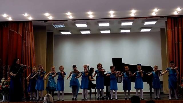 Ансамбль "Аллегретто". Русин В. - Щукина О. "Мелодия дождя", Металлиди Ж. "Деревенские музыканты" смотреть онлайн