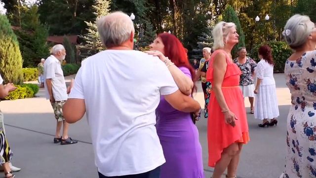 ЧТОБЫ ЗВЁЗДЫ В НЁМ СВЕРКАЛИ! ТАНЦЫ ХАРЬКОВ СЧАСТЛИВЫЕ МОМЕНТЫ смотреть онлайн