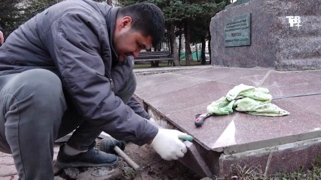 «Без комментариев». Ремонт памятников смотреть онлайн