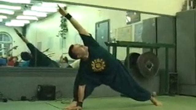 универсальная йога класс с андреем лаппой киев июнь 2005 1 смотреть онлайн