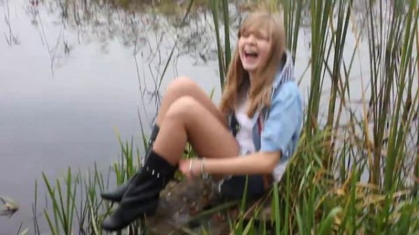 ноги помыла