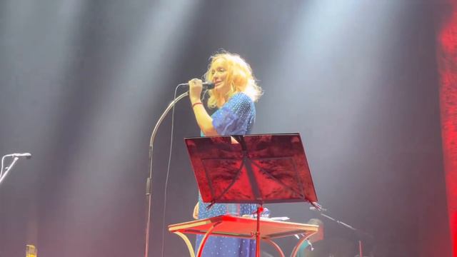 Lisa Ekdahl - It’s Oh So Quiet смотреть онлайн