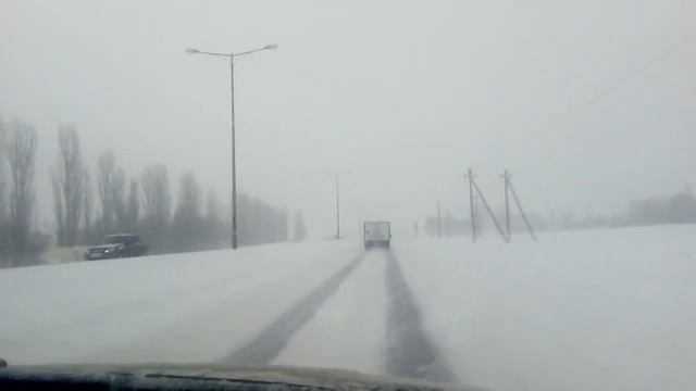 Езда на машине в плохую погоду МЧС предупреждает сильный снегопад 25.12.2018(3) смотреть онлайн