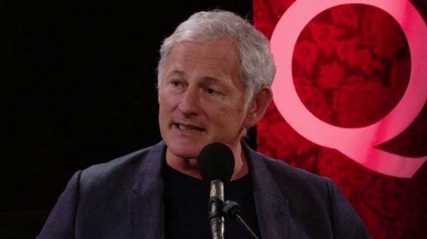 "Argo" star Victor Garber in Studio Q