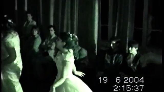 5. Танцы на выпускном балу выпускников школы №9 г. Карабаново 18.06.2004 смотреть онлайн