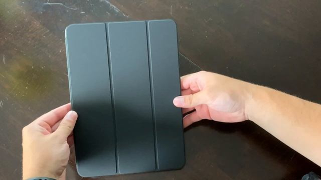 Apple Smart Folio iPad Case UNBOXING and REVIEW - Best iPad Pro Case?! смотреть онлайн