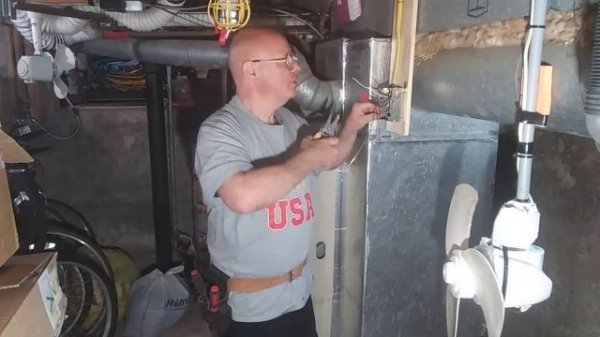 I show and explain how we wire split 220/110 volts 2 outlets in 1 box