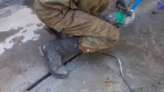 Штроборез 5 дисков в работе. Готовая штроба за один проход смотреть онлайн