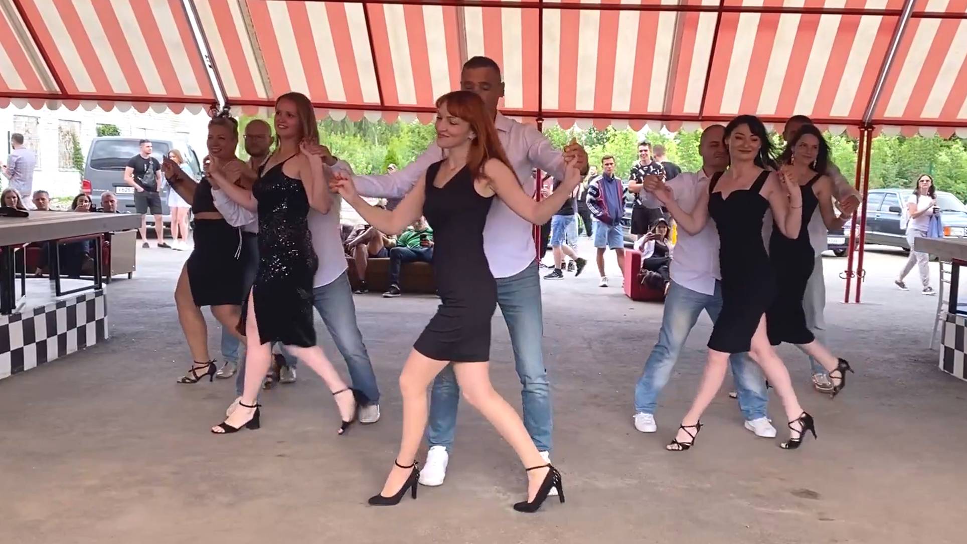 Бачатанго в Папином гараже. Парные танцы Бачата в Белгороде. Школа танцев Dance Life смотреть онлайн