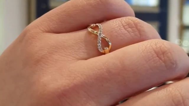 Gold & Diamond Infinity Ring from Rocks Jewellers смотреть онлайн