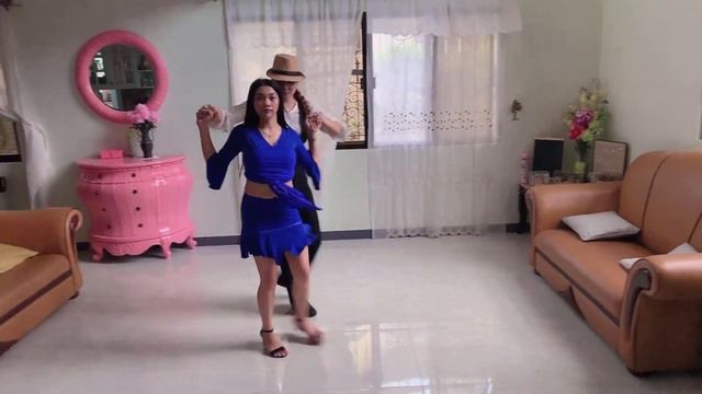 Swing Dance /Single Step for Beginners Dance Workout 6 смотреть онлайн