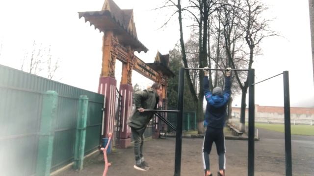 ЗАКАЧАЙ МЫШЦЫ СВОЕГО ТЕЛА ДЕЛАЯ ВСЕГО 1 СЕТ (1 БОЛЬШОЙ ПОДХОД НА ТУРНИКЕ И БРУСЬЯХ) ★ смотреть онлайн