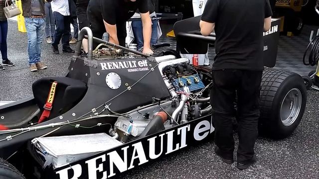Renault F1 RE40 V6 Turbo 1983 - Cold start up sound смотреть онлайн