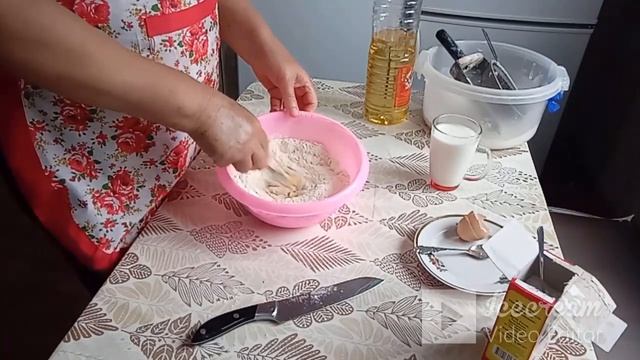 Погода испортилась))))Пеку лепёшки с начинкой ( картошка зелень сыр) смотреть онлайн