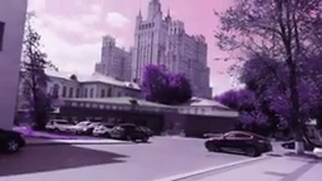 УЕХАЛИ ОДНИ В СТОЛИЦУ РОССИИ? | ПОПАЛИ В ЗООПАРК БЕСПЛАТНО смотреть онлайн