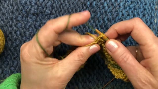 Pickup Up Stitches with Lace Shawl - Sheep to Shawl.com смотреть онлайн