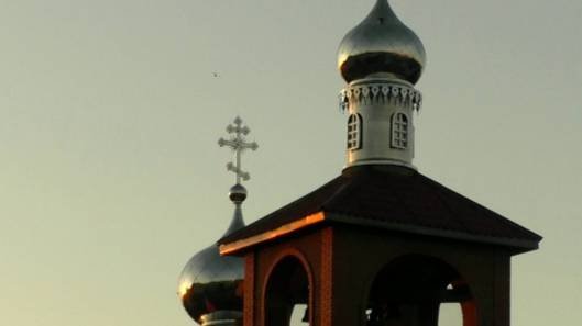 На намоленных местах новые строения. смотреть онлайн