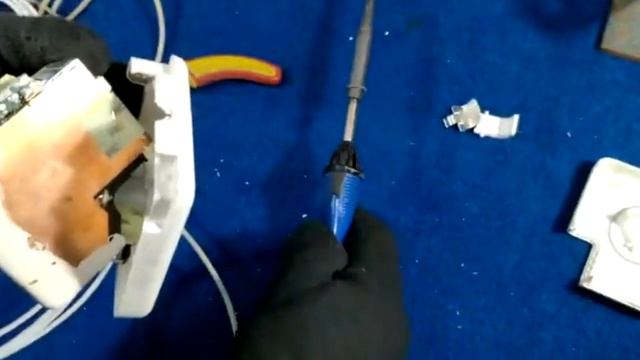 Apple MacBook Charger Repair, MacBook Ke Charger Ka Tar Kese Badle
