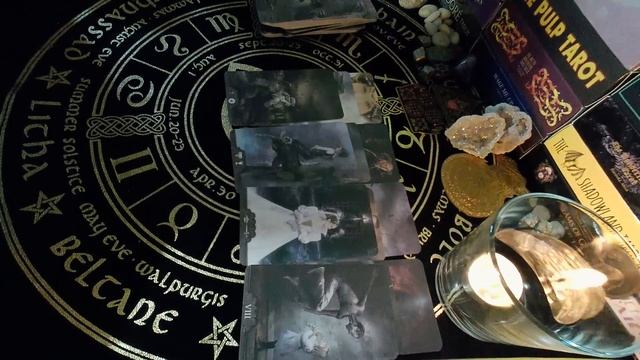 ЧТО МЕЖДУ МУЖЧИНОЙ И СОПЕРНИЦЕЙ СЕГОДНЯ? ЧТО ОНА СКРЫВАЕТ? ГАДАНИЕ ТАРО смотреть онлайн