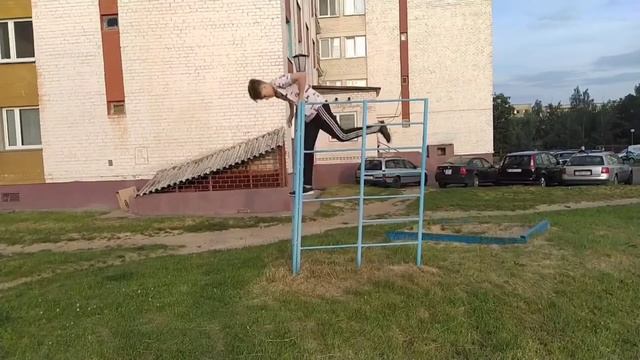 БАЗОВЫЕ ЭЛЕМЕНТЫ ПАРКУРА | BASIC ELEMENTS OF PARKOUR смотреть онлайн