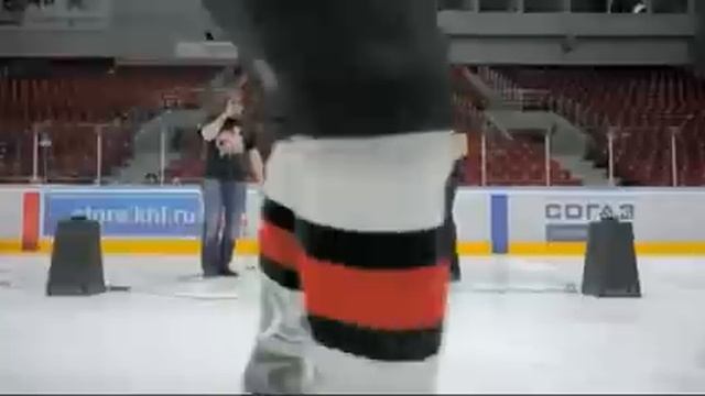 Шайбу-шайбу, Трактор!