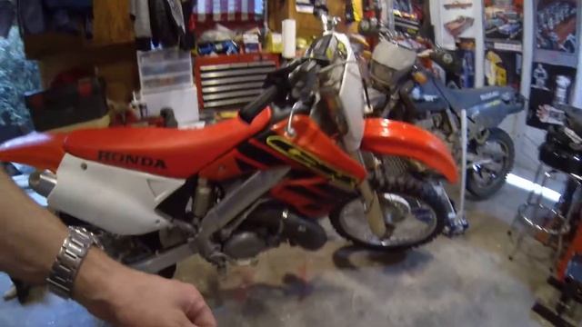 New Bike Acquired! 2000 Honda CR250R смотреть онлайн
