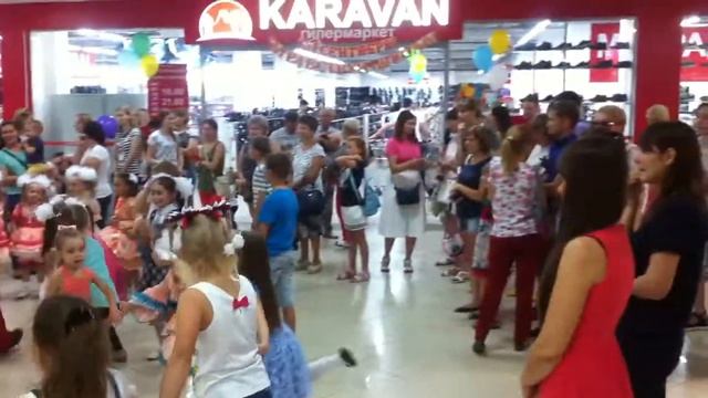 Праздник 1сентября в ТРЦ Новый мир 2017 год смотреть онлайн