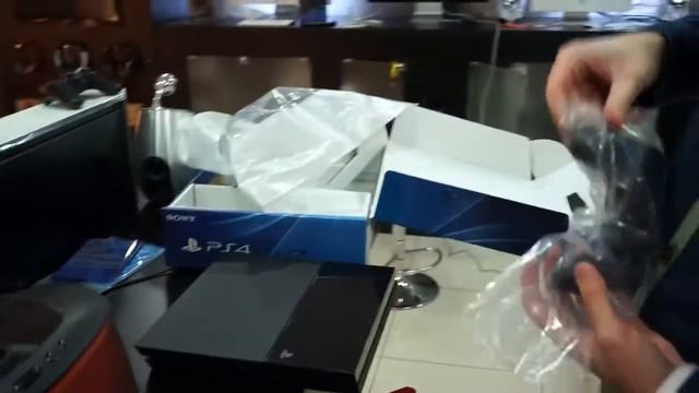 PS4 первый взгляд распаковка смотреть онлайн
