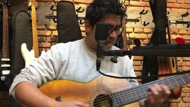 VIOLÃO COM TAMPO SÓLIDO!!! Violão Yamaha CG122MS смотреть онлайн