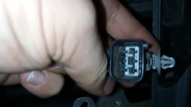 Подключение противотуманок на Митсубиси Аутлендер 2018 смотреть онлайн
