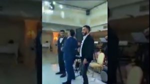 Братья певцы из Армении Ара и Алик Аветисян поют красивую песню вместе с Узбекским певцом Имраном .