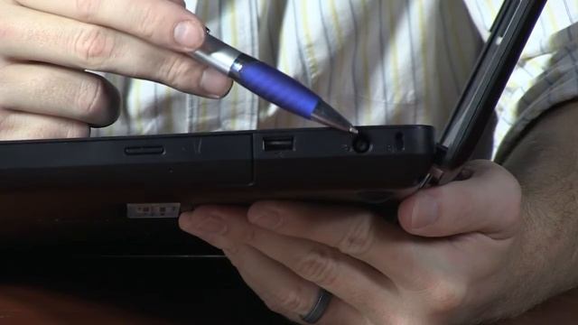 Compaq Presario XY871UA Notebook смотреть онлайн