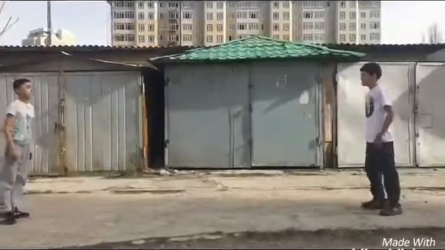 ТИПЫ ЛЮДЕЙ КОГДА ЗДОРОВАЮТСЯ смотреть онлайн
