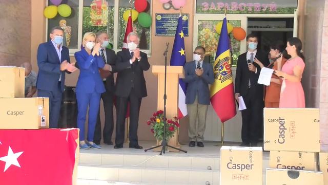 LIVE: Посол Турции посещает гимназию села Котовское смотреть онлайн
