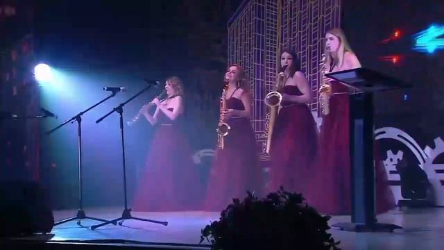 J. Brown I feel good - Sirenes Saxophone Quartet смотреть онлайн