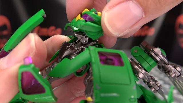 Trojan Horse HURRICANE (Waspinator): EmGo's Transformers Reviews N' Stuff