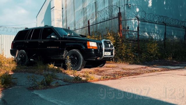 Два легендарных Grand Cherokee смотреть онлайн