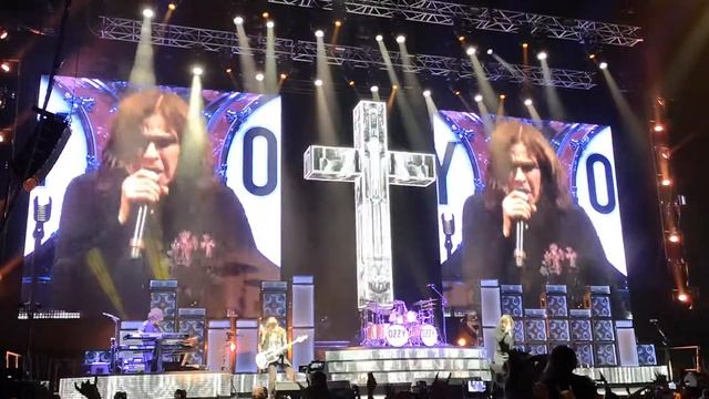 Оззи Осборн в Москве -- Ozzy Osbourne in Moscow - No More Tears - 2018.06.01 21.37.53 смотреть онлайн