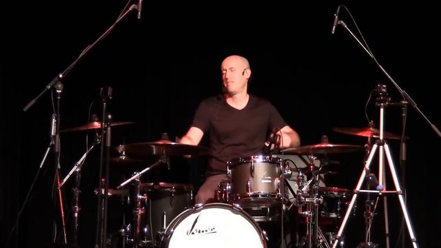 Chris Lesso - Sonor Drumfest performance смотреть онлайн