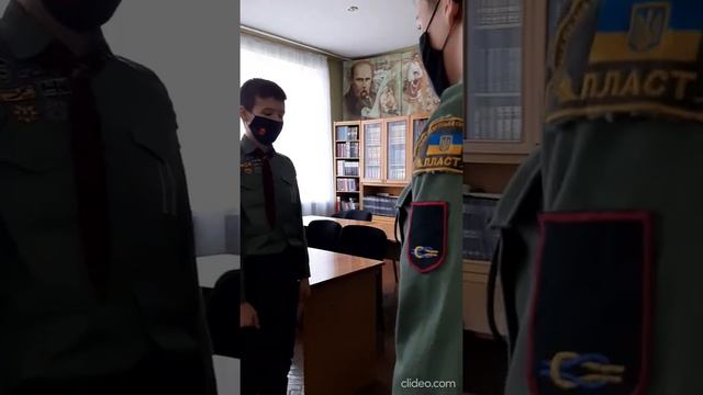 Виконання гімну "Пласту" смотреть онлайн