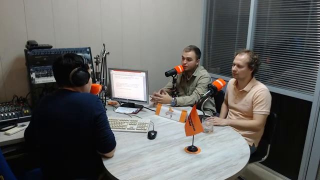 8 ноября – глава Ассоциации инклюзивных медиа «Жизнь в темноте» Иван Ерхов и блогер Дмитрий Пучков смотреть онлайн