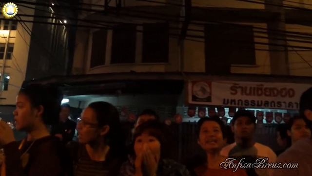 Лой Кратхонг - красочное карнавальное шествие. Loy Krathong Festival. 28 смотреть онлайн