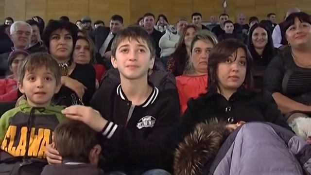 Азербайджанский богатырь из Баку во Владивостоке смотреть онлайн