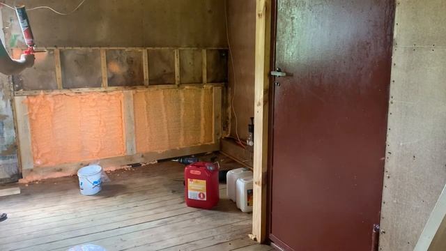 Напыляемый (пенный) утеплитель фирмы Polynor и FASTFIX смотреть онлайн