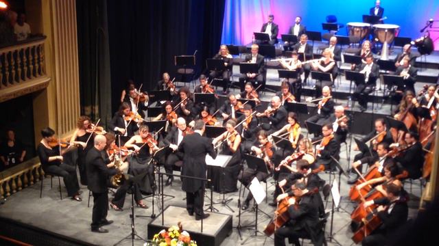 Strauss horn concerto 1 Jose Garcia Gutierrez смотреть онлайн