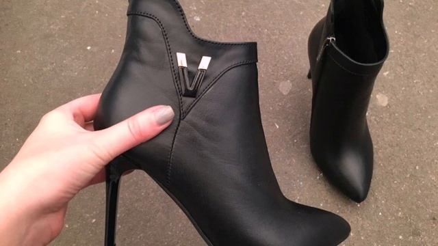 Супер Модные Осенние Ботинки На Широкую смотреть онлайн
